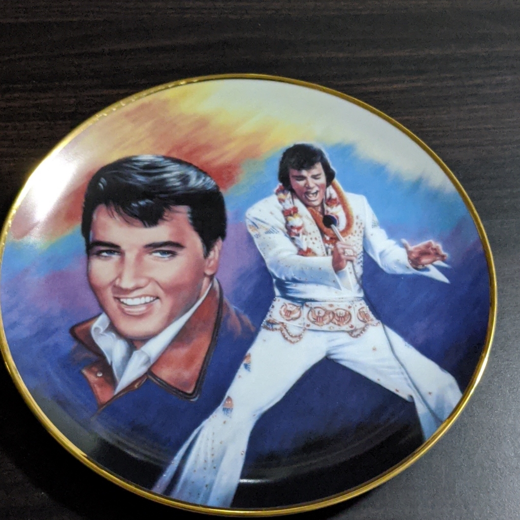 Elvis Presley Collectors Edition Plate